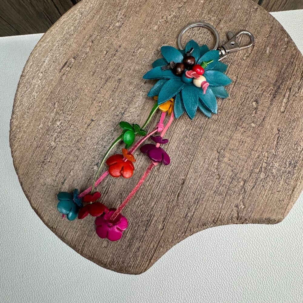 Blue Daisy Bag Charm Genuine Leather Crossbody Blue Purse Charm NEW - Picture 4 of 5